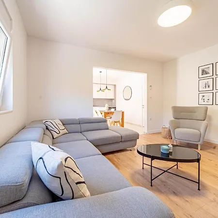 度假居 Amazing In With Private Swimming Pool, Be Inside Or Outside *