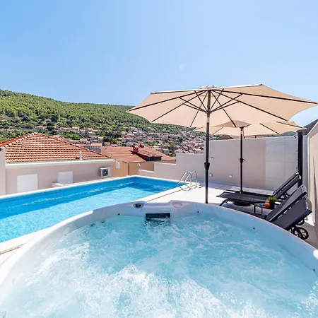 Amazing In With Private Swimming Pool, Be Inside Or Outside 度假居 Blato (Korcula)
