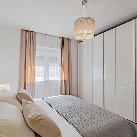 Prázdninový dům 3 Bedroom Awesome In *