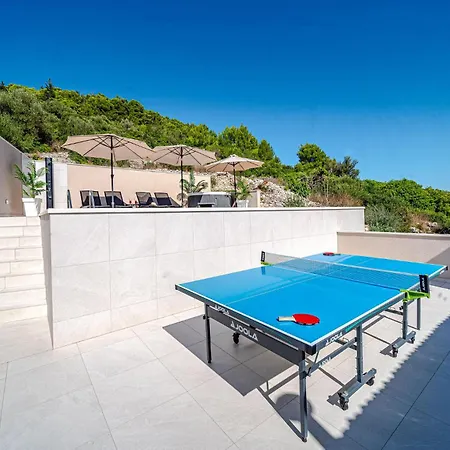 度假居 Amazing In With Private Swimming Pool, Be Inside Or Outside *